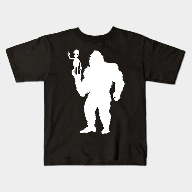 Bigfoo Alien Peace Kids T-Shirt by Tesszero